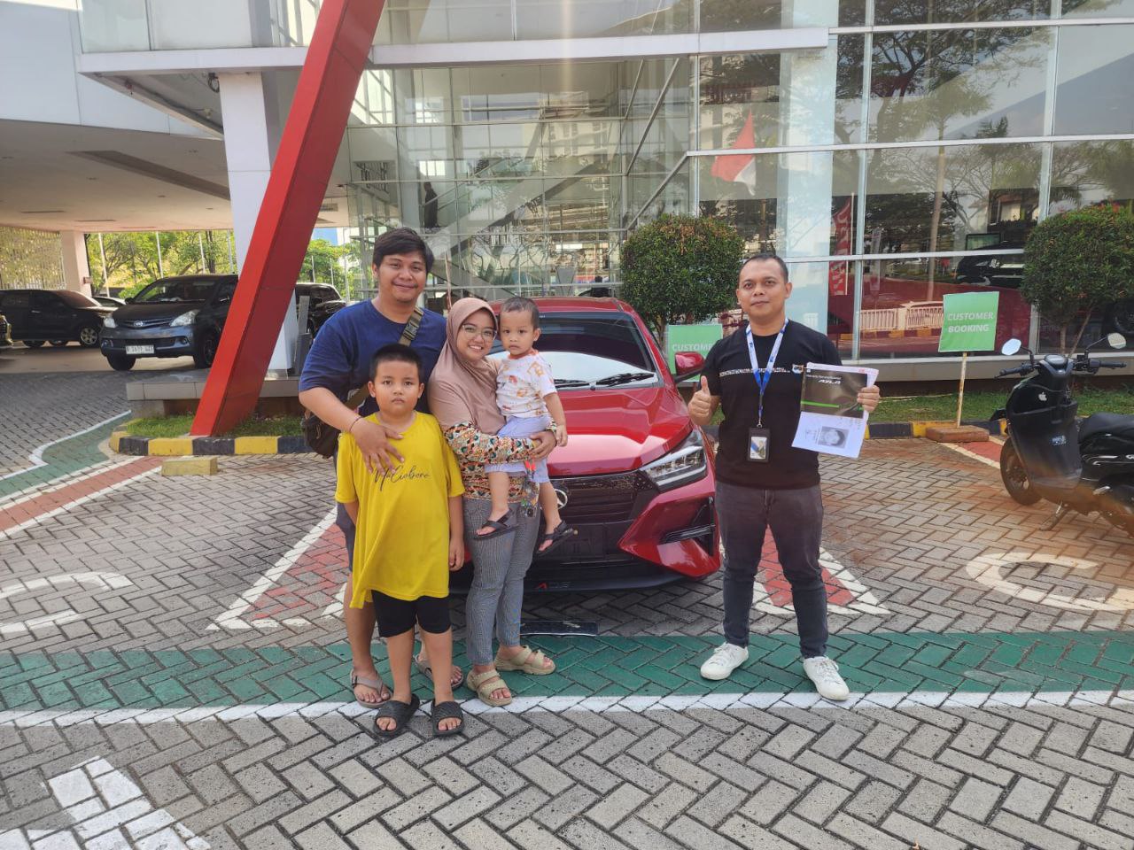 Serah Terima Mobil Daihatsu 6